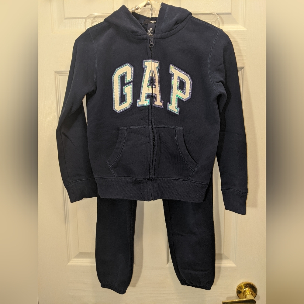GAP Girls Size M(8-9yrs) Navy Sweatsuit with Purple Sequence Outlined White Logo